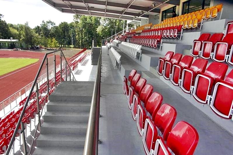 Taitettavat katsomotuolit Olimp prostar valmistaja