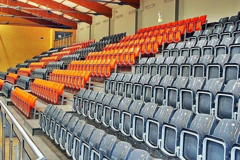 Taitettavat katsomotuolit Olimp valmistaja